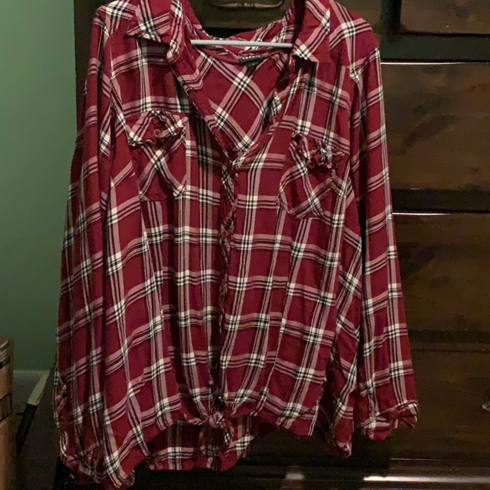 NWT’s TAYLOR PLAID TWILL TIE FRONT SHIRT